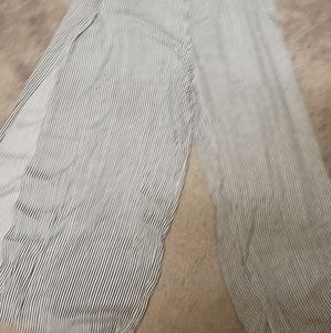 White and blue striped wide leg panys